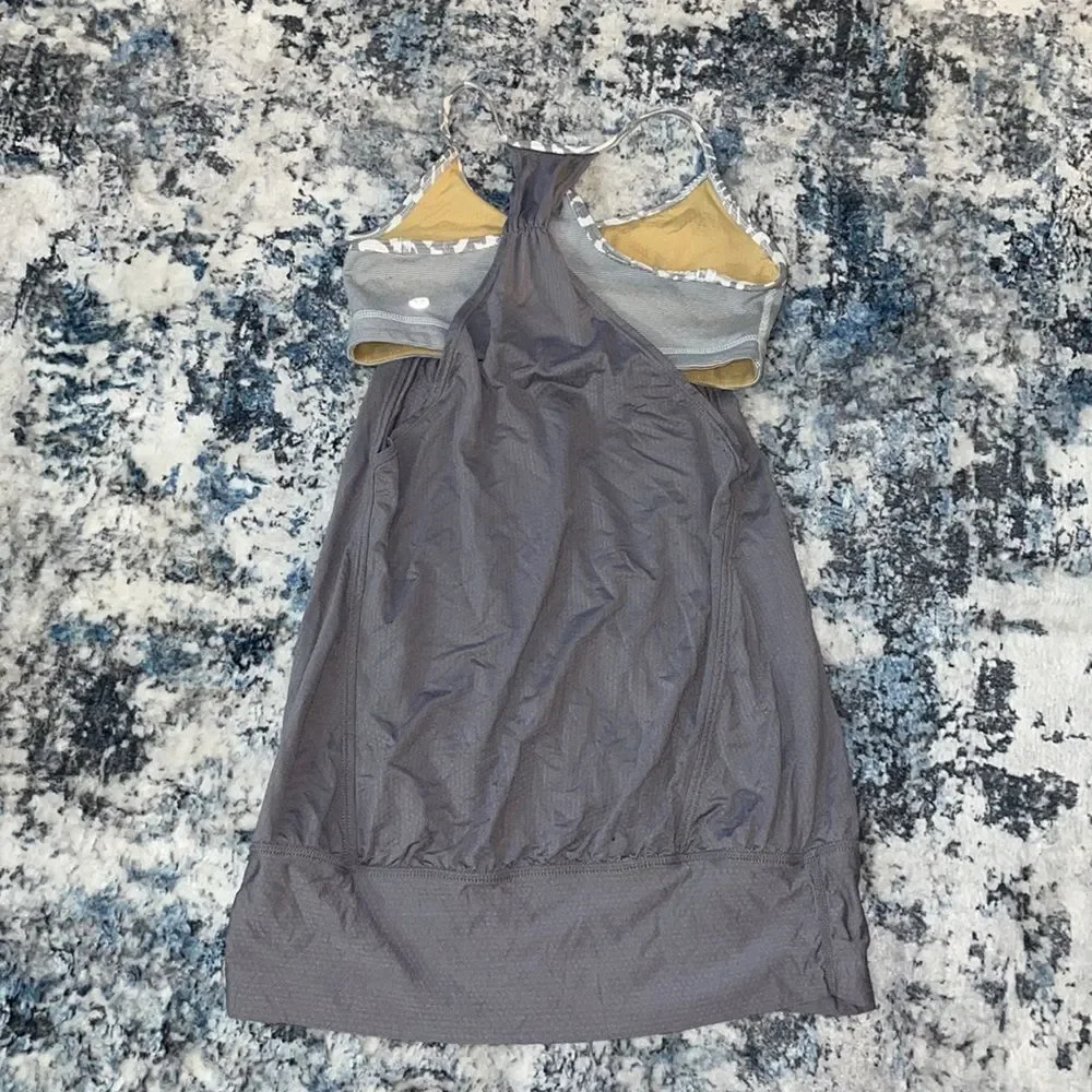 Grey Lululemon 'No Limits Tank' - 4 - Picture 2 of 3